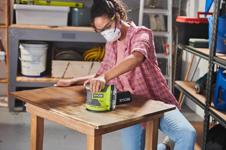 Actual product image Ryobi RROS18-0 (Eccentric grinder)