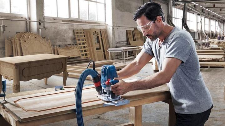 Produktbild Bosch Professional GOF 130