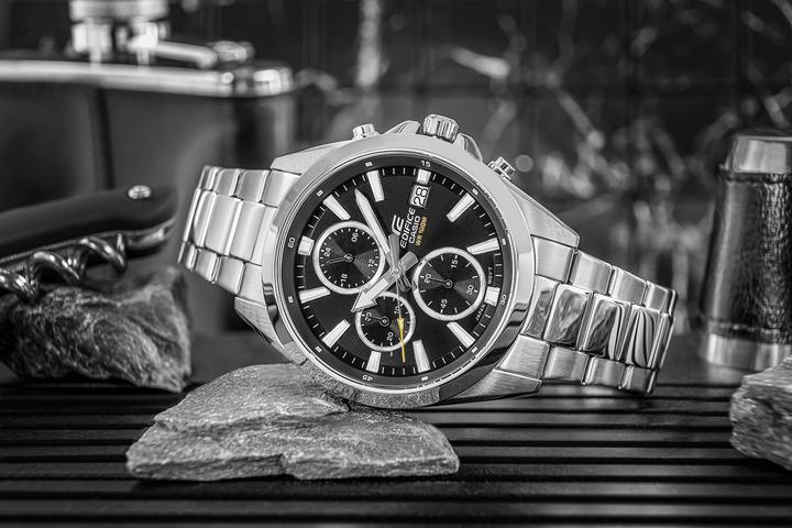 Produktbild Casio EDIFICE Mod. CLASSIC (Chronograph, 44 mm)