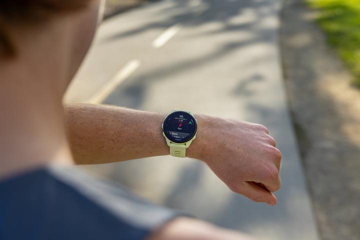 Produktbild Garmin Forerunner 70 (42.60 mm)