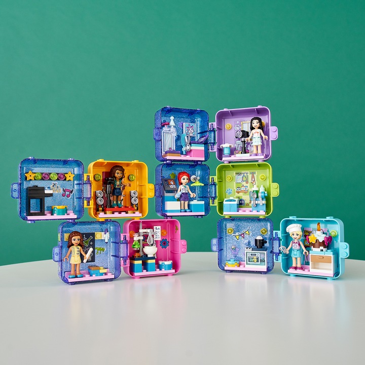 Actual product image LEGO Stephanie's magic cube - baker (41401, LEGO Friends)