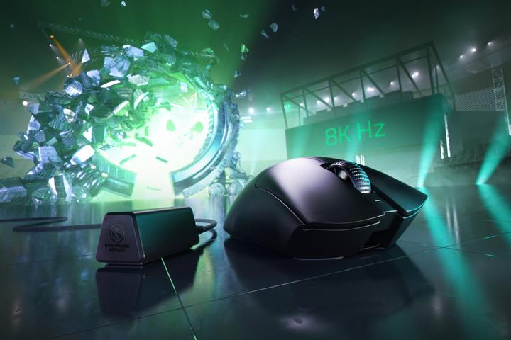 Produktbild Razer DeathAdder V3 Pro (Kabellos, Kabelgebunden)