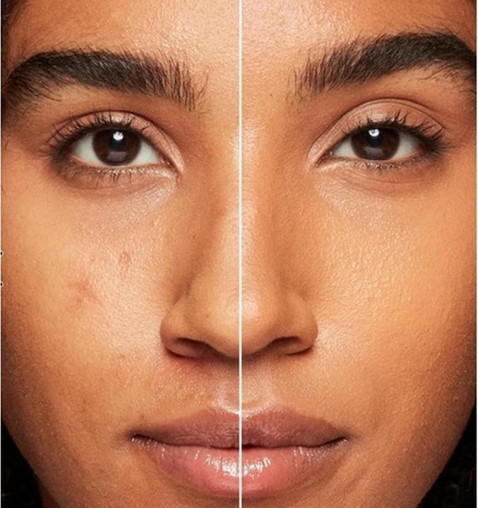 Actual product image Bobbi Brown Vitamin Enrichie Skint Tint Sun Protection Factor 15 Golden 4 (Golden 4)