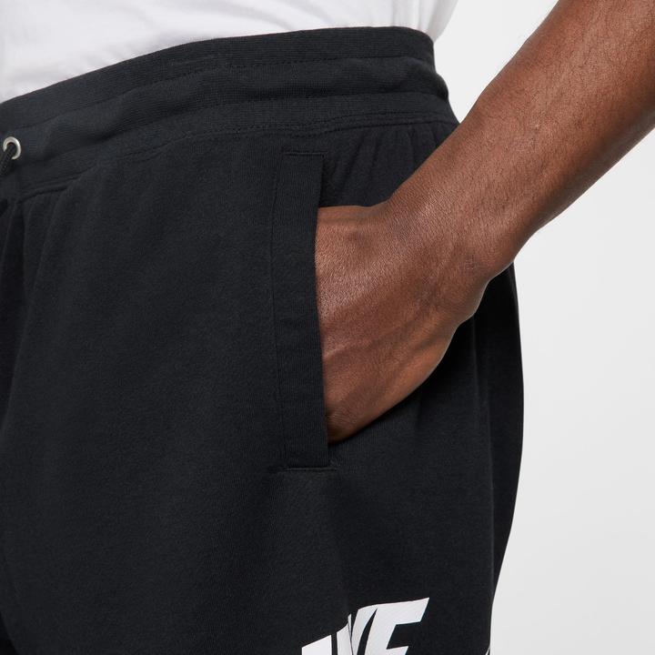 Actual product image Nike Club Alumni French Terry Short (M)
