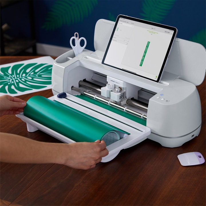 Actual product image Cricut Roll holder