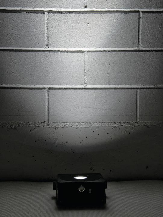 Actual product image Eurolite ACCU IP Flat Light 1 cr