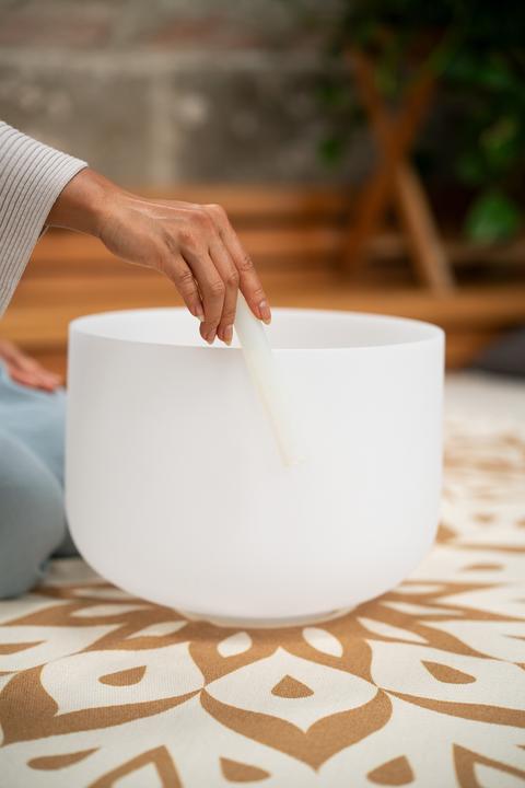 Produktbild Meinl Crystal Singing Bowl 12" - Note A3 - Brow Chakra (Klangschale)