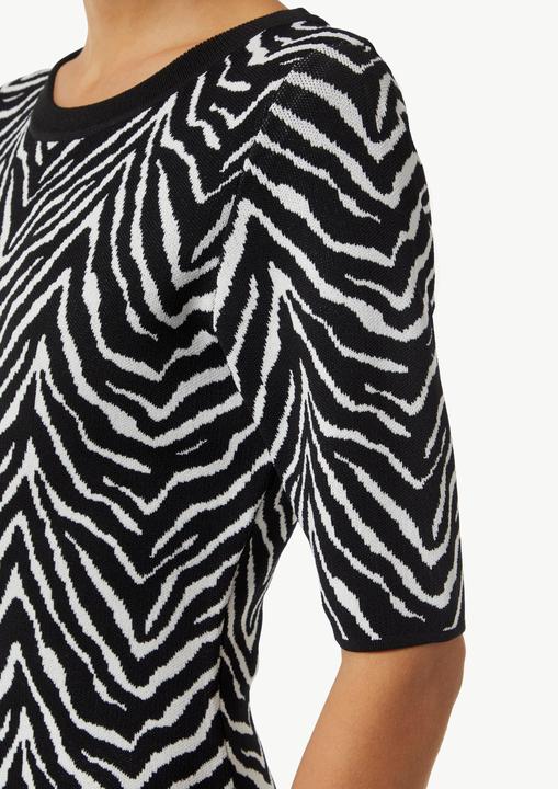 Actual product image Comma Kleid Schmales Strickkleid mit Animal-Muster (40)