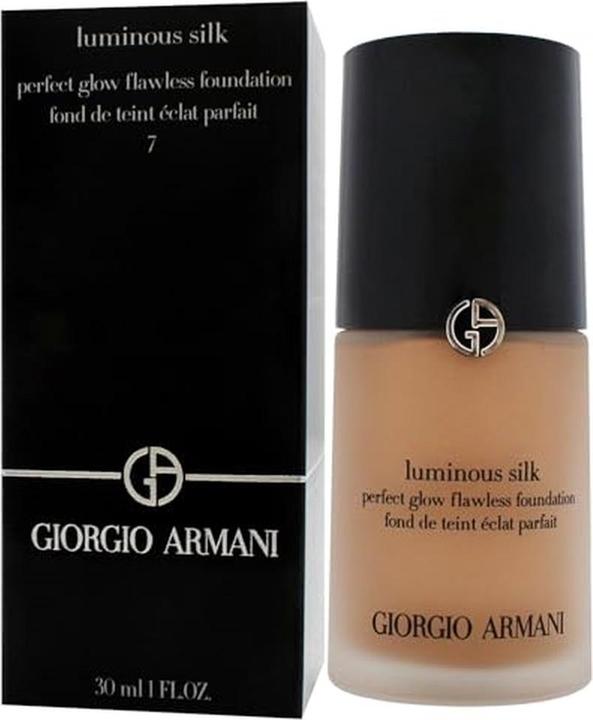 Actual product image Giorgio Armani Luminous Silk (Beige)