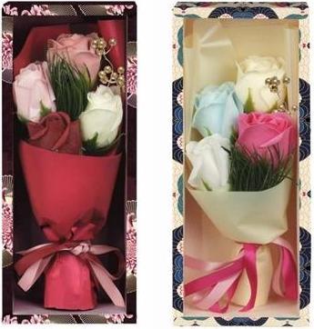 Actual product image Emanuela Biffoli Soap Bouquet with 4 Roses Water Lily and Green (Liquid soap)