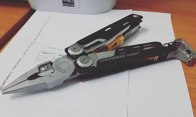Produktbild Leatherman Signal Samurai Edition Damascus (19 Funktionen)