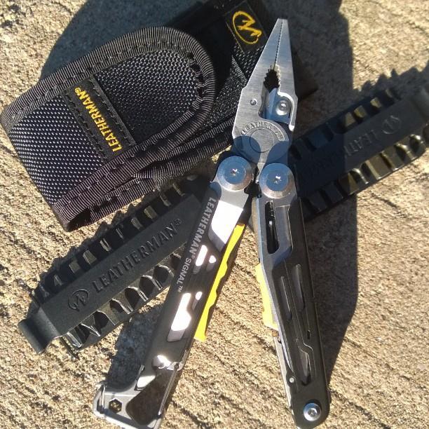 Produktbild Leatherman Signal Samurai Edition Damascus (19 Funktionen)
