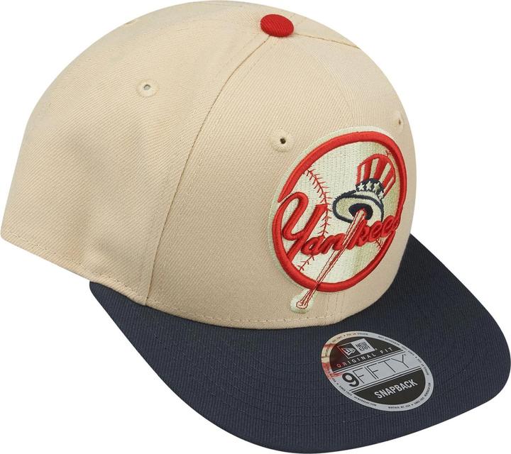 Actual product image New Era 9Fifty New York Yankees Vegas Gold