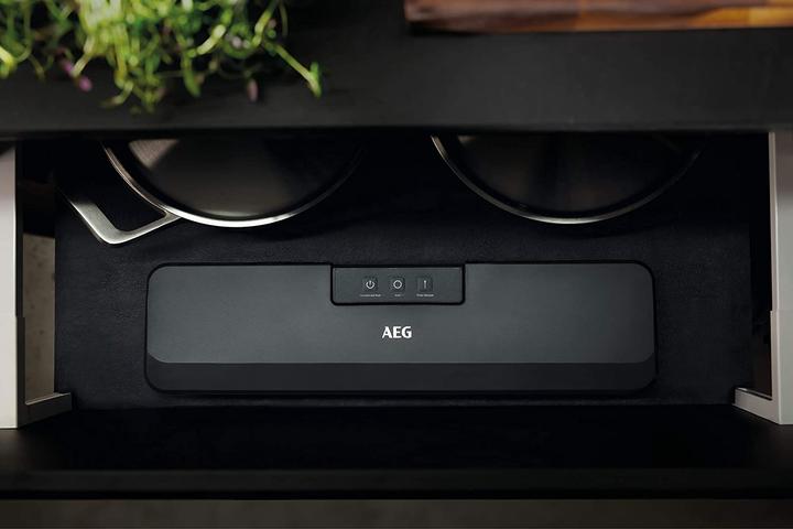 Produktbild AEG Vakuumierer Vakuumiergerät inkl. 10 Beutel
