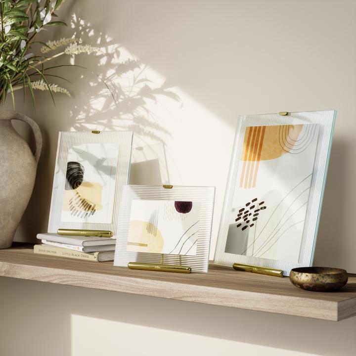 Actual product image Umbra Flute brass picture frame, 13 x 18 cm (13 x 18 cm)
