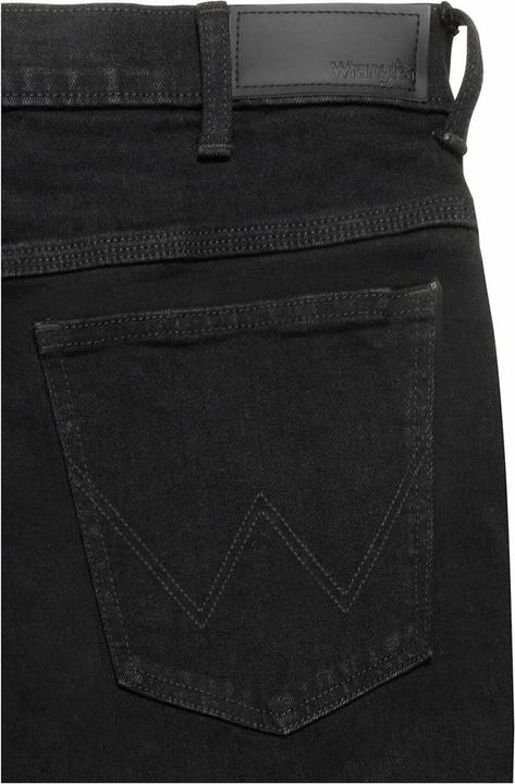 Actual product image Wrangler Authentic Straight (34)