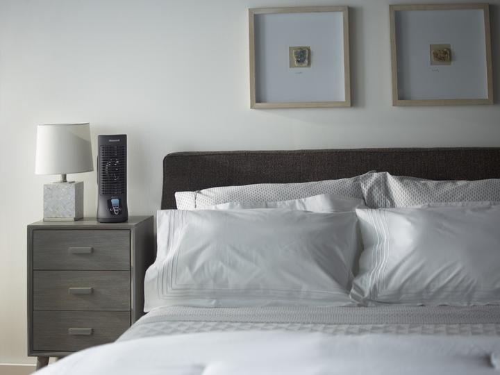 Produktbild Honeywell Turmventilator QuietSet Slim Mini (46 dB)