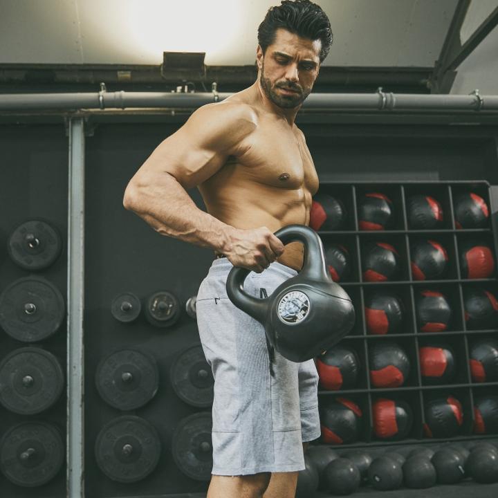 Image du produit Gorilla Sports Ciment pour kettlebell (1 x 10 kg, 1 x 18 kg, 1 x 20 kg, 1 x 2 kg, 1 x 4 kg, 1 x 14 kg, 1 x 6 kg, 1 x 8 kg, 1 x 16 kg, 1 x 12 kg)