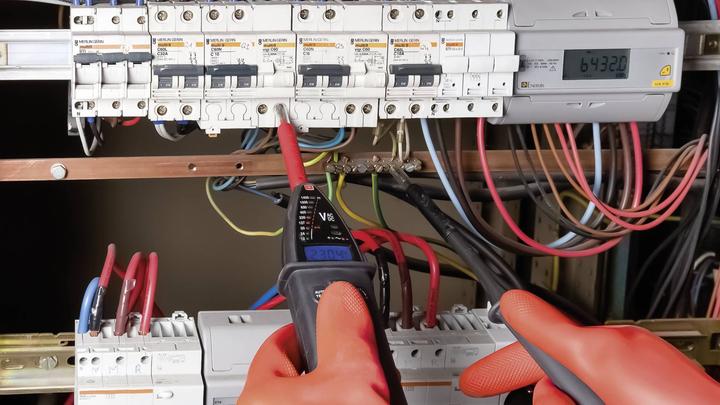 Image du produit Chauvin Arnoux Testeur de tension bipolaire P0 (CAT IV 1000V)