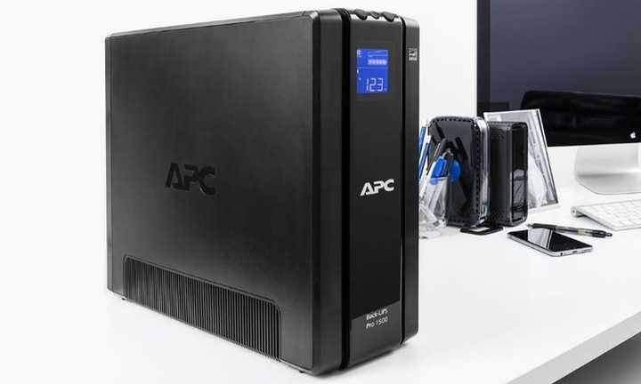 Actual product image APC Back-UPS PRO 1500 GR SchuKo - UPS (865 Watt) (1500 VA, 865 W, Line-interactive UPS)