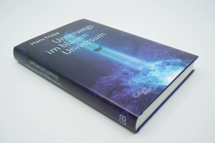 Produktbild Unterwegs im blauen Universum (Deutsch, Hans Fricke, 2020)