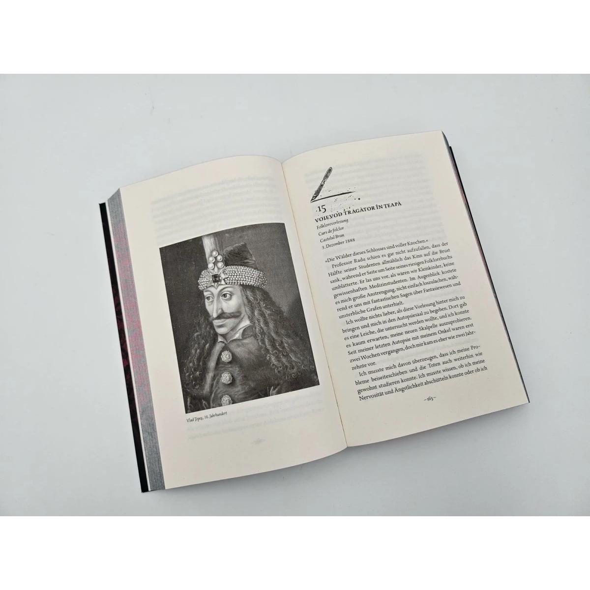 Thumbnail - Hunting Prince Dracula, Belletristik von Kerri Maniscalco