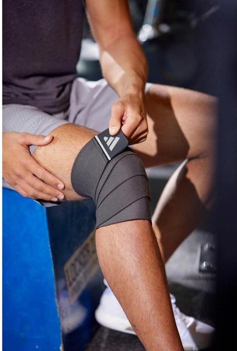 Actual product image adidas Universal Support Wrap (L)