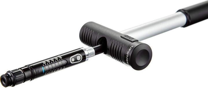 Actual product image Crankbrothers Klic HP CO2 pump incl. frame holder analogue pressure gauge