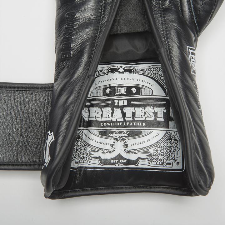 Produktbild Leone Boxhandschuhe The Greatest Schwarz GN111 (18 OZ, One Size)