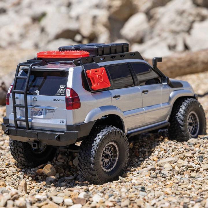 Actual product image Axial Scale Crawler SCX24 Lexus GX470, Silver RTR 1:24 (RTR Ready-to-Run)