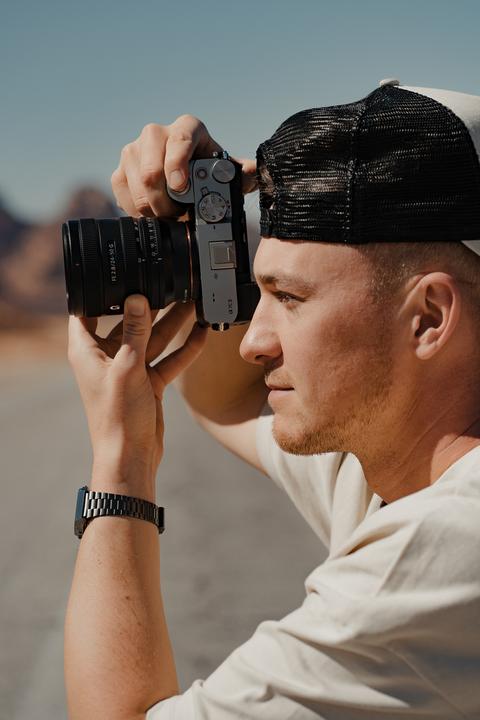 Actual product image Sony FE 24-50mm f/2.8 G (Sony E, full size)