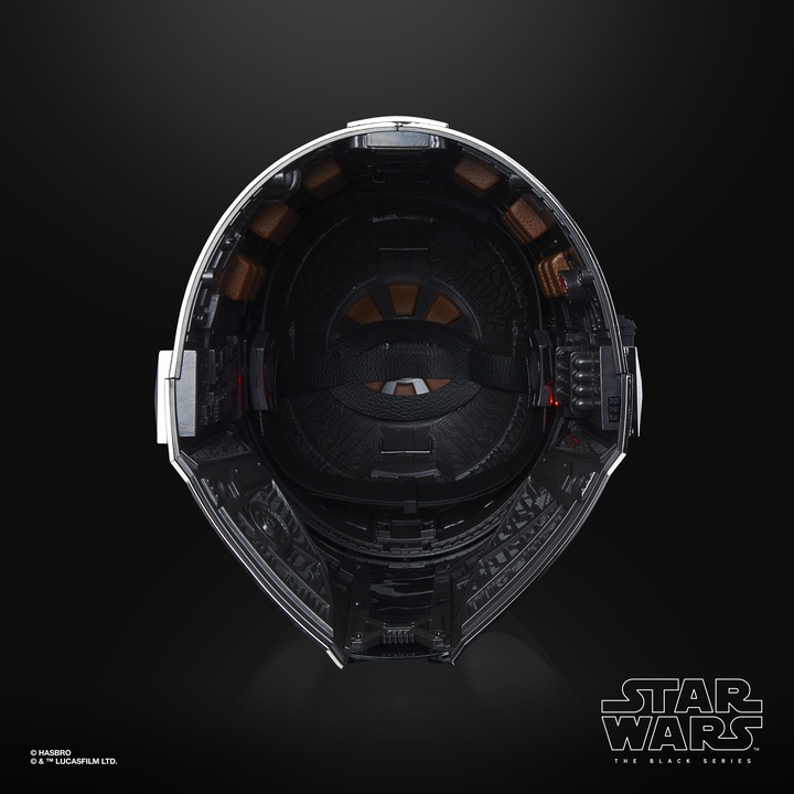 Actual product image Hasbro The Black Series: The Mandalorian Helmet