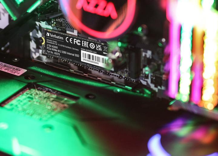 Actual product image Verbatim Vi3000 (2000 GB, M.2 2280)