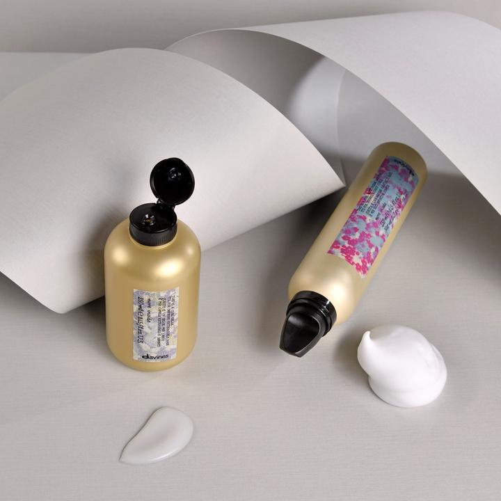 Immagine prodotto Davines Mousse idratante per riccioli (250 ml, Mousse arricciante)