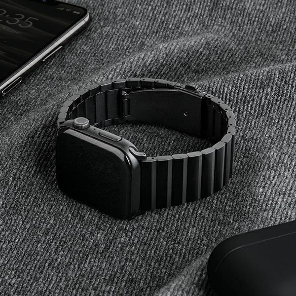 Produktbild Uniq pasek Strova Apple Watch 42/44/45/ 49mm Series 1/2/3/4/5/6/7/8/SE/SE2/Ultra Stainless Steel cza (Edelstahl)
