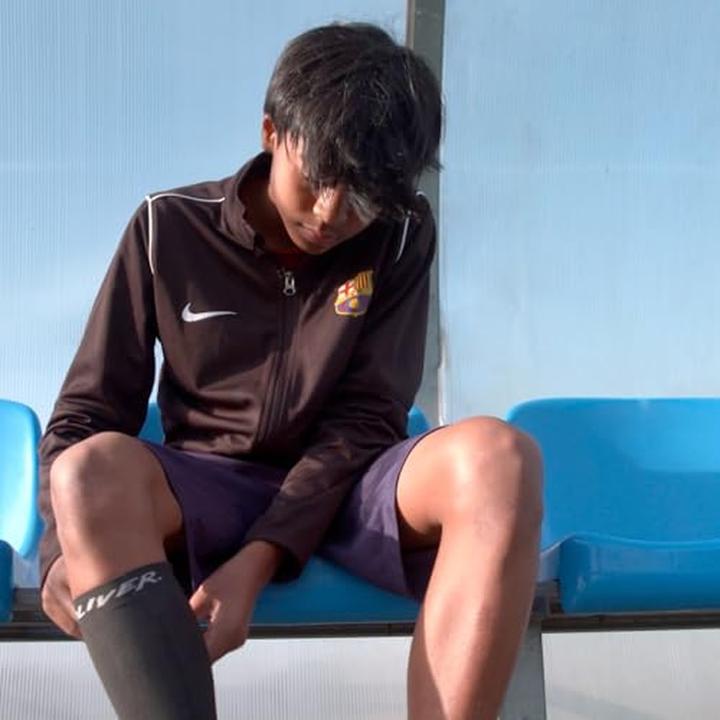 Actual product image Oliver B. GPS Football Tracker for Leg Performance, Injury Prevention, and Player Comparison