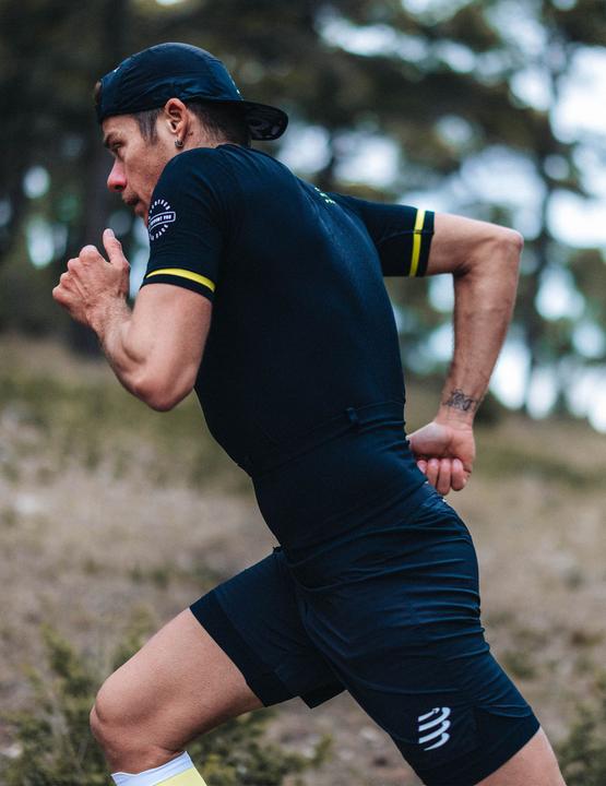 Produktbild Compressport Trail Racing 2-In-1 (M)