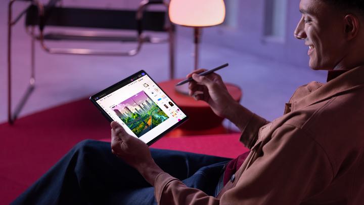 Actual product image Lenovo Yoga Tab Plus (WLAN only, 12.70", 16 GB, Tidal Teal)