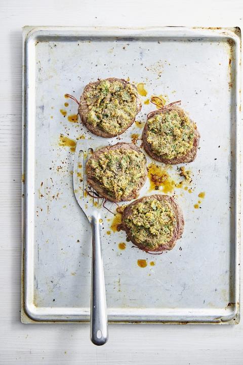 Produktbild Betty Bossi Kochbuch Mit Kruste und Haube (Deutsch)