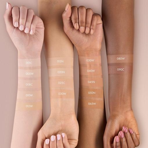 Actual product image Catrice 18H HD Matte Powder Foundation (012W)
