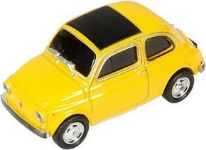 Produktbild GO Europe USB2.0 Stick 32GB Fiat 500 Oldtimer gelb - Flash-Speicher - unsortiert (32 GB, USB 2.0)