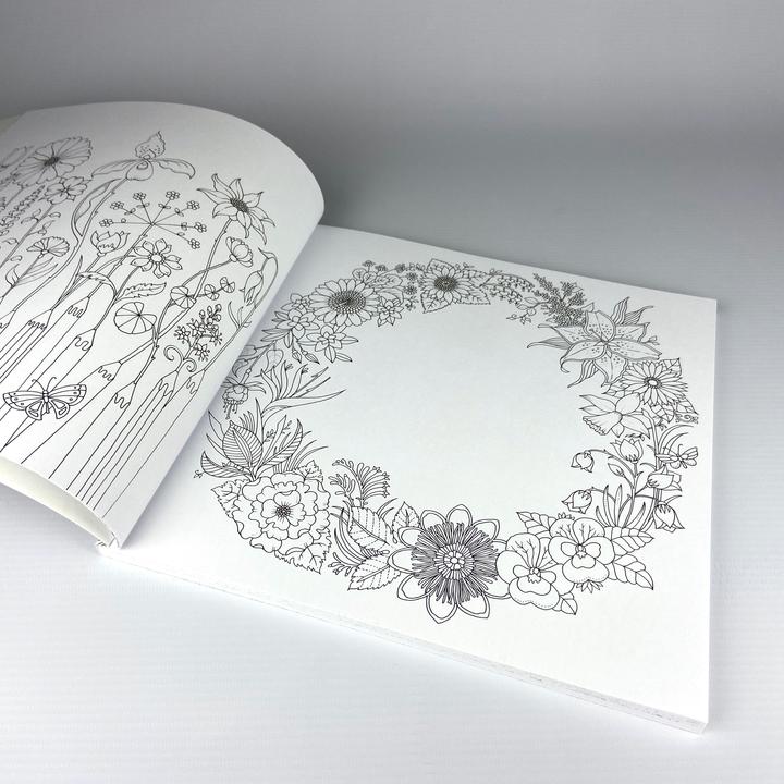 Actual product image A paradise full of flowers: colouring book for adults