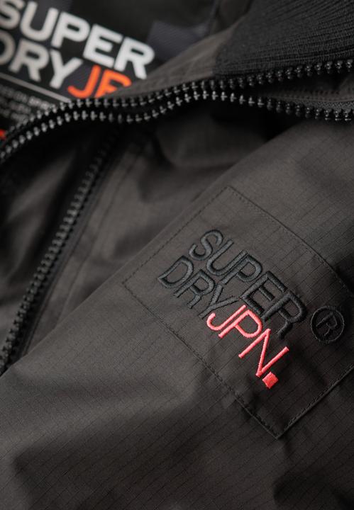 Produktbild Superdry Mountain Windjacke mit Kapuze (10XL)