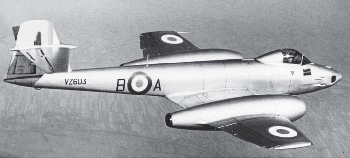 Produktbild Airfix Gloster Meteor F.8/FR.9