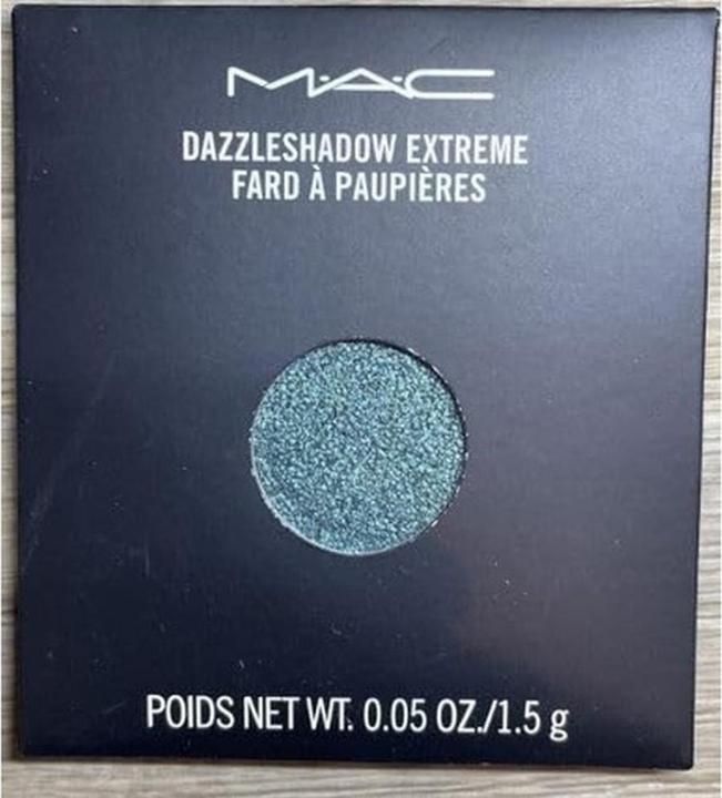 Actual product image MAC Cosmetics Dazzleshadow Extreme (Pro Palette Refill Plan) (Emerald Cut)