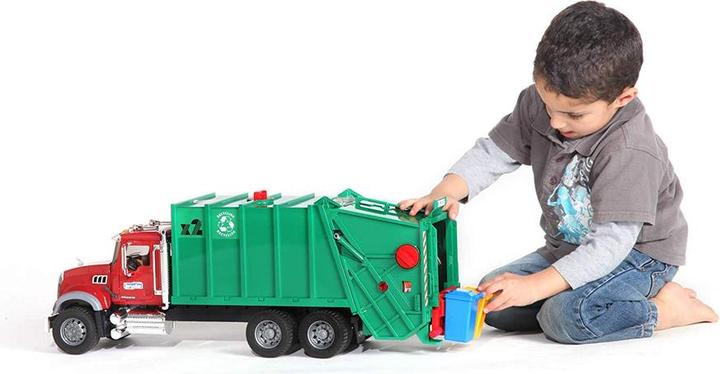 Produktbild Bruder Mack Granite Müll-LKW