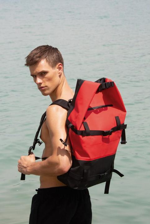 Actual product image Kimood Waterproof backpack with compression straps