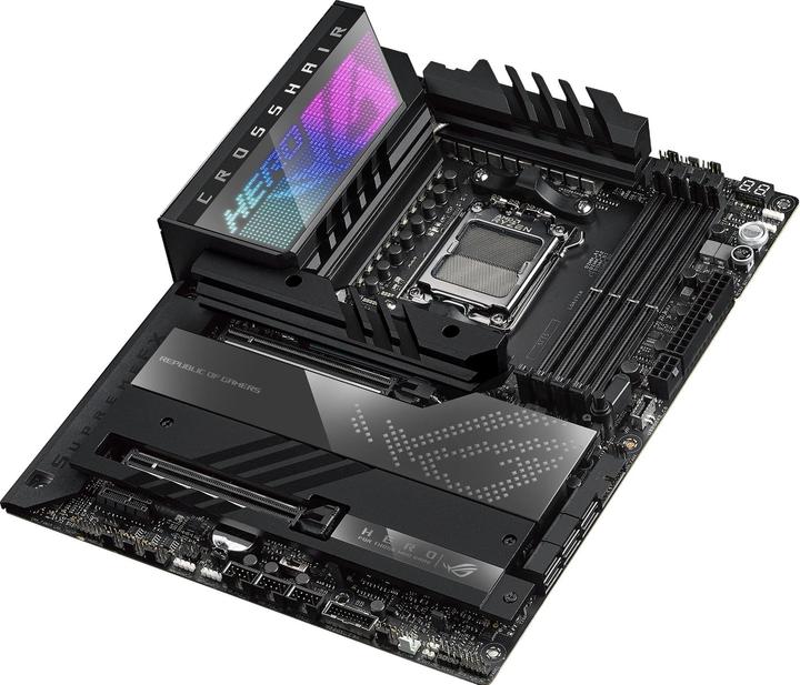 Actual product image ASUS ROG Crosshair X670E Hero (AM5, AMD X670E, ATX)