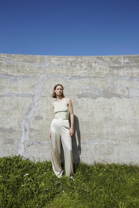 Produktbild Soaked in Luxury Milu Studio (S)