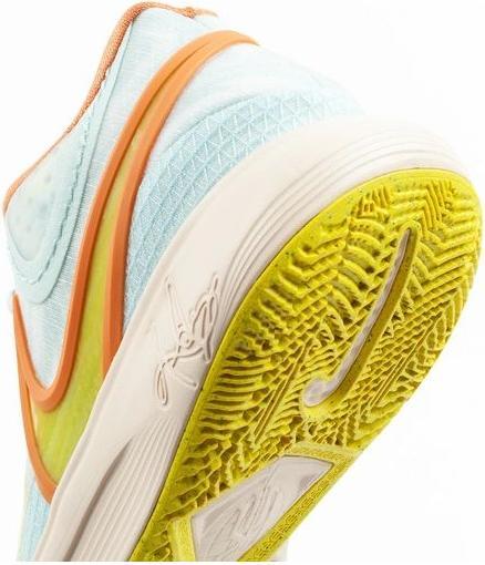 Produktbild Nike Kyrie 8 Basketballschuhe (42)